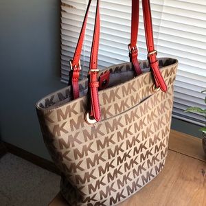 Like New Michael Kors Bag Tote